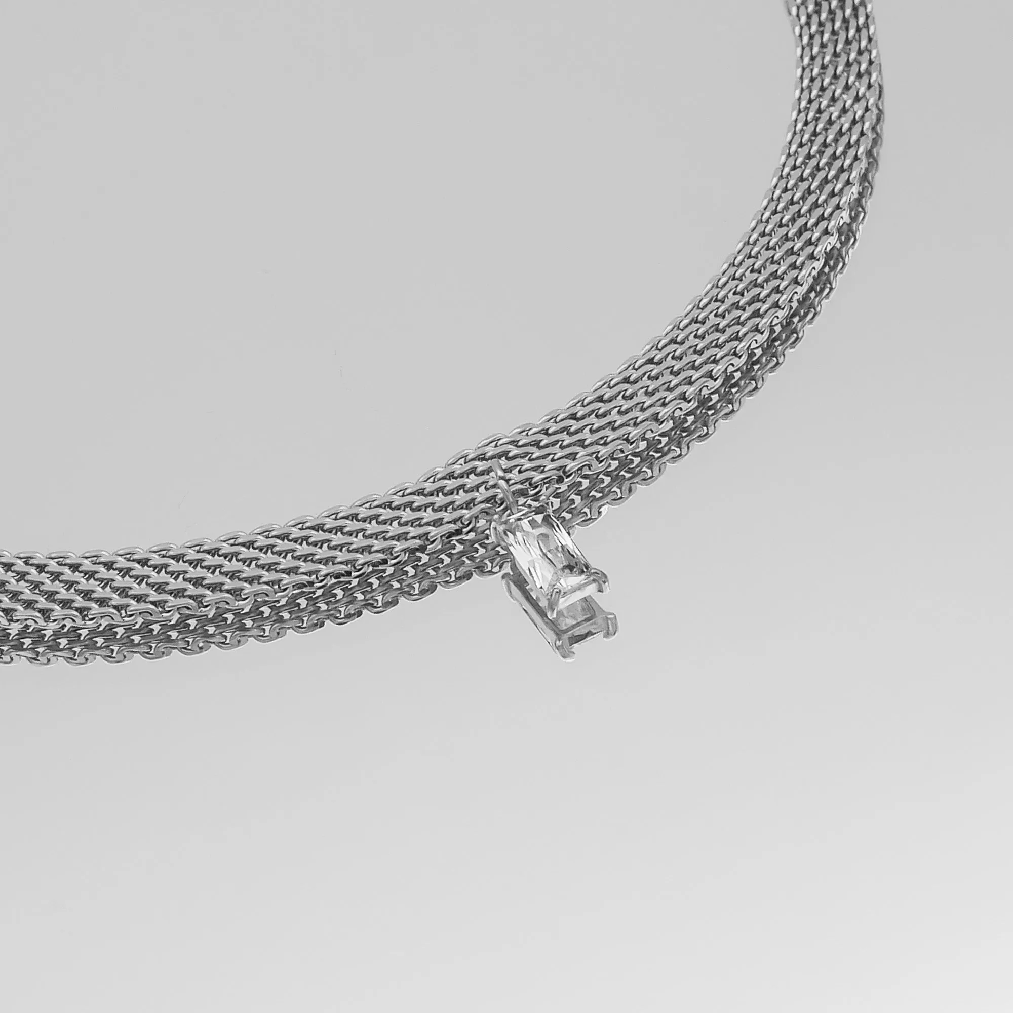 Raya Thick Necklace