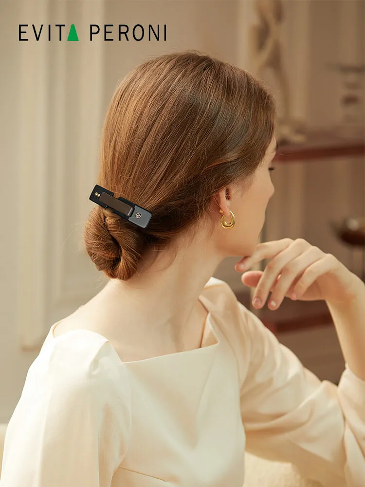 Sandra Medium Barrette