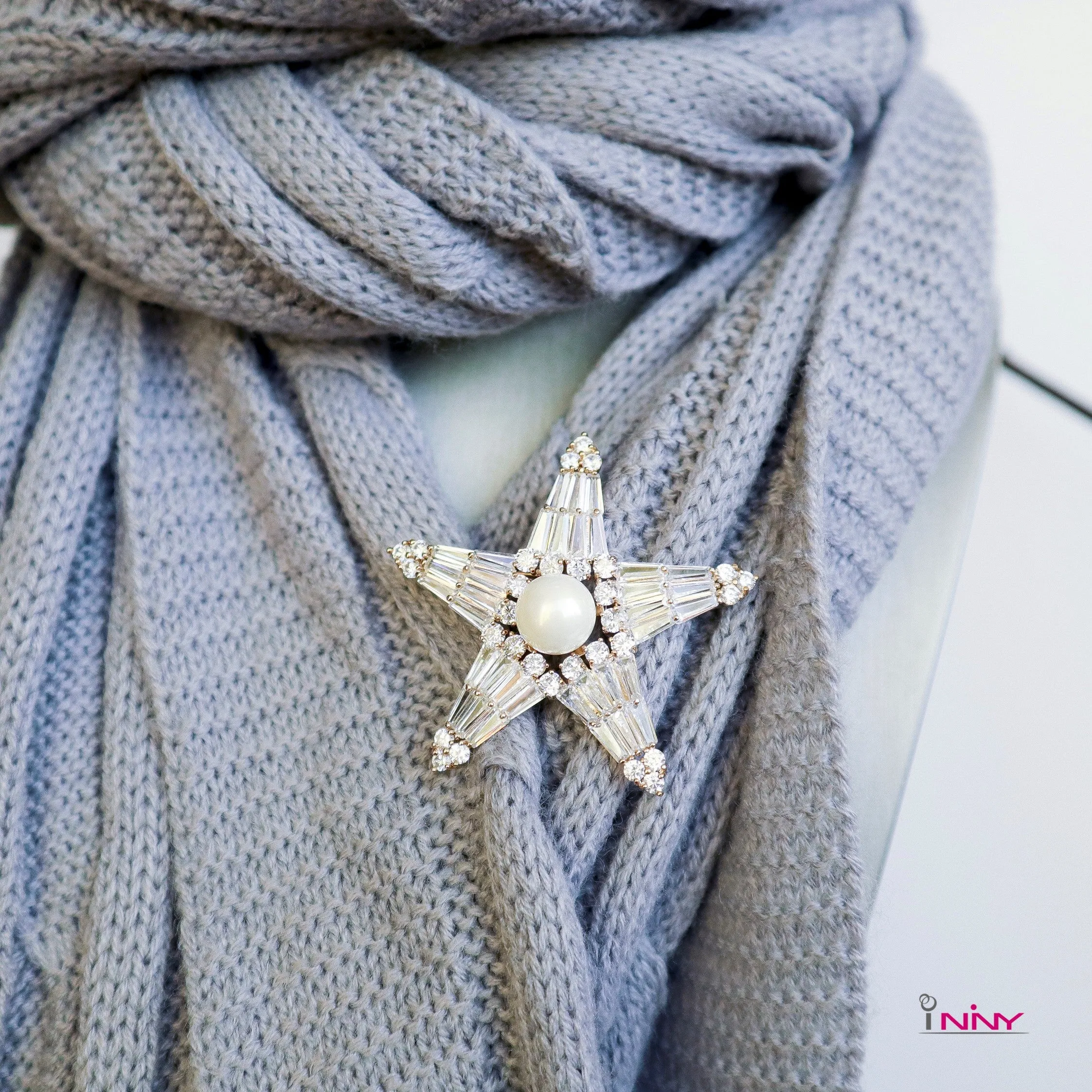 The Pearl in Star Pendant